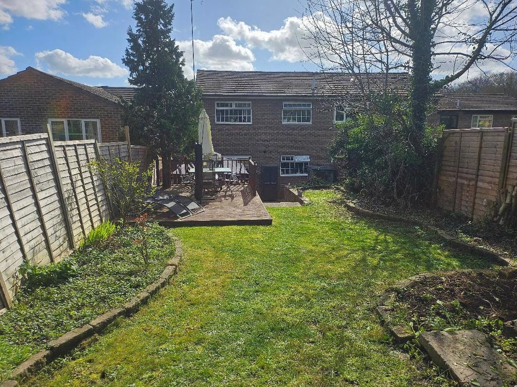 Property photo 1 of 12 Large Garden