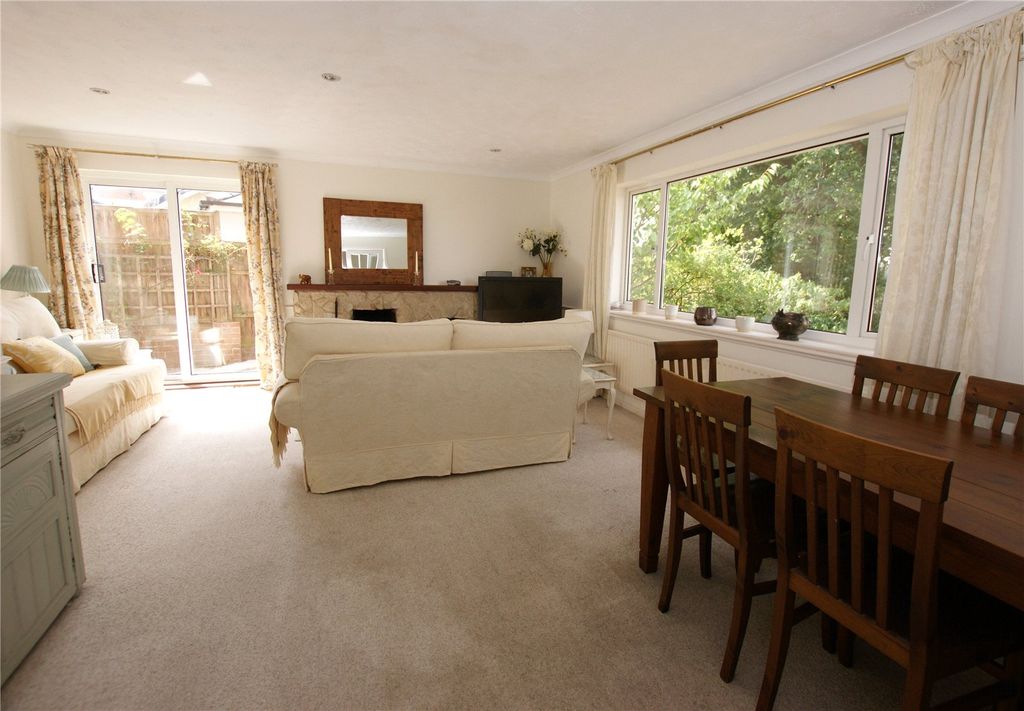 Property photo 3 of 11 Picture No. 02