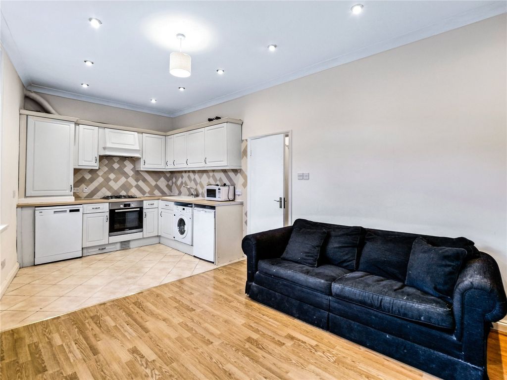Property photo 1 of 5