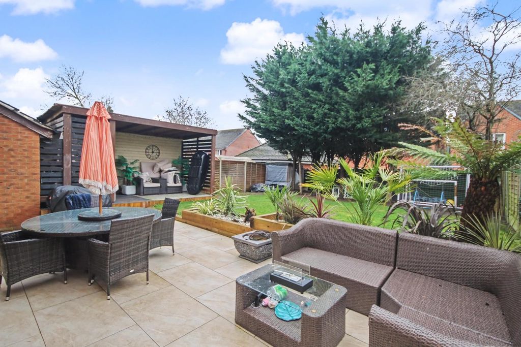 Property photo 2 of 14