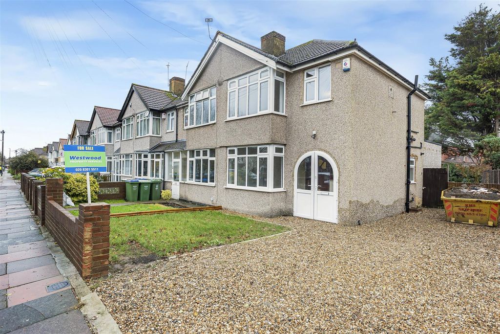 Property photo 1 of 15 B2G_5123.Jpg