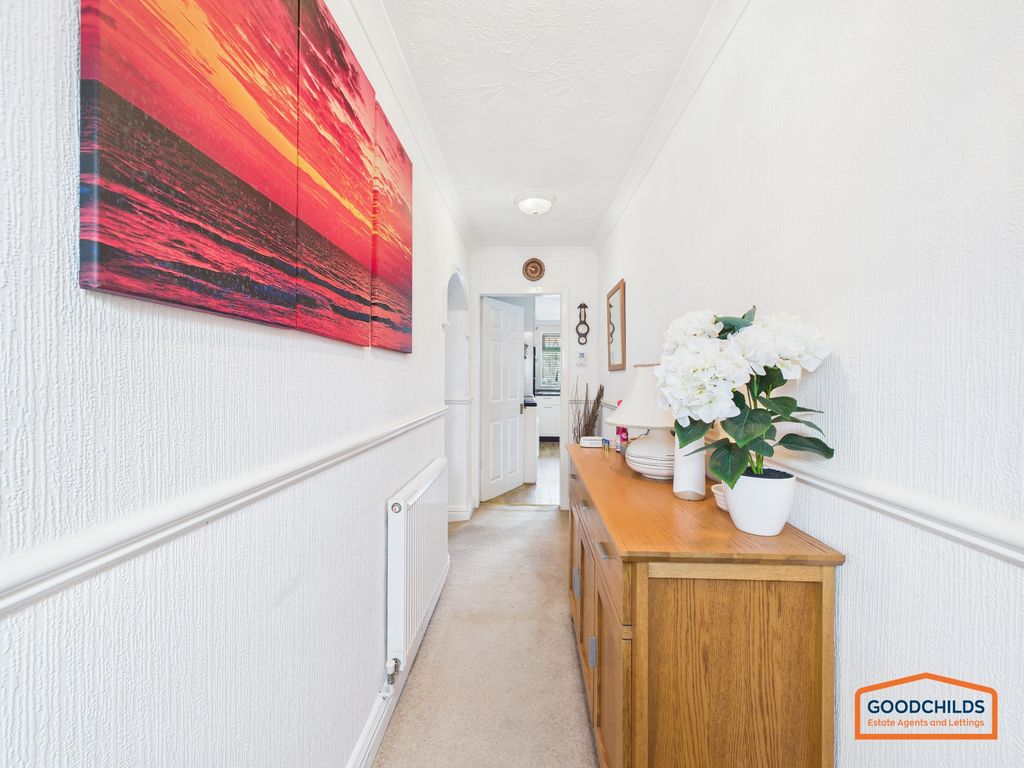 Property photo 2 of 21