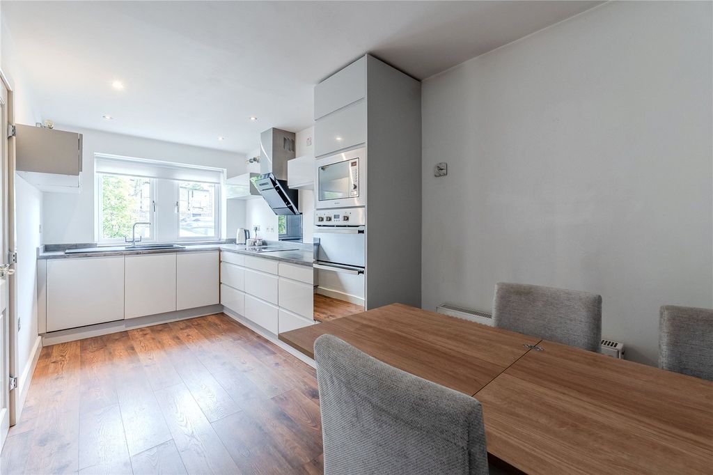 Property photo 2 of 17 Dining Kitchen