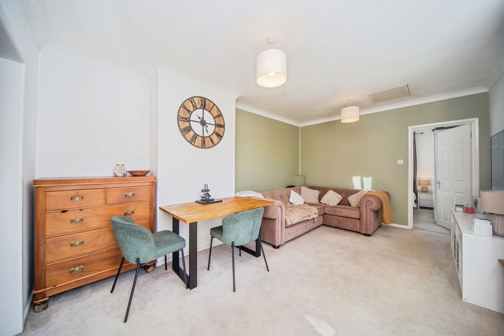 Property photo 2 of 12 Pbox-Img.Jpg