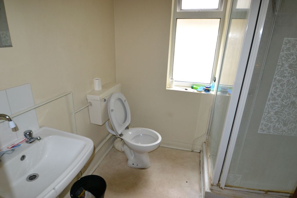 Property photo 3 of 4 Img_713_4_Original.Jpg