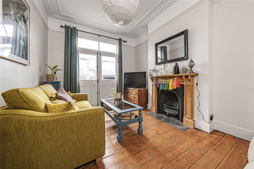 Property photo 2 of 15 Picture 2