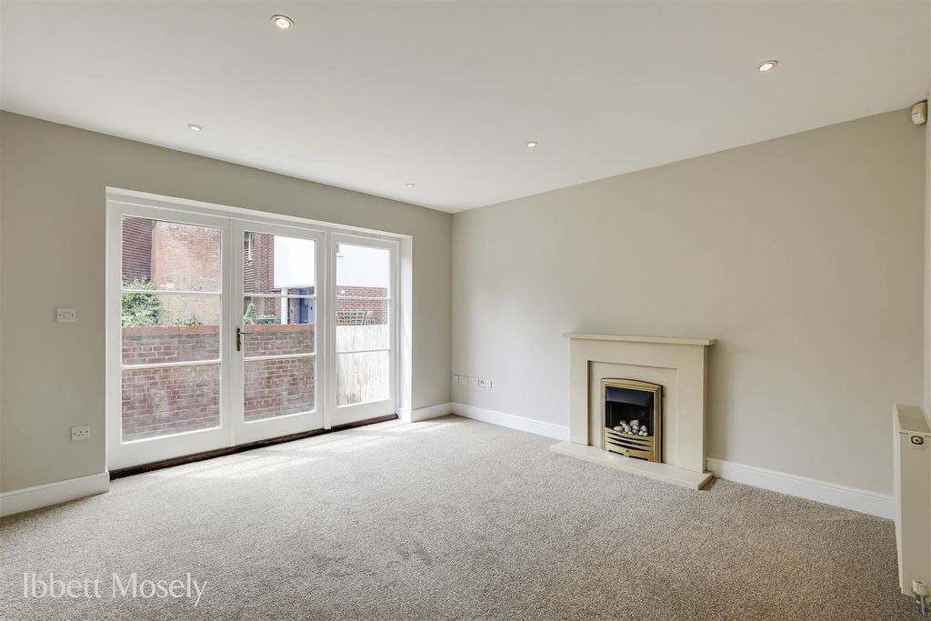 Property photo 2 of 11 3.Jpg