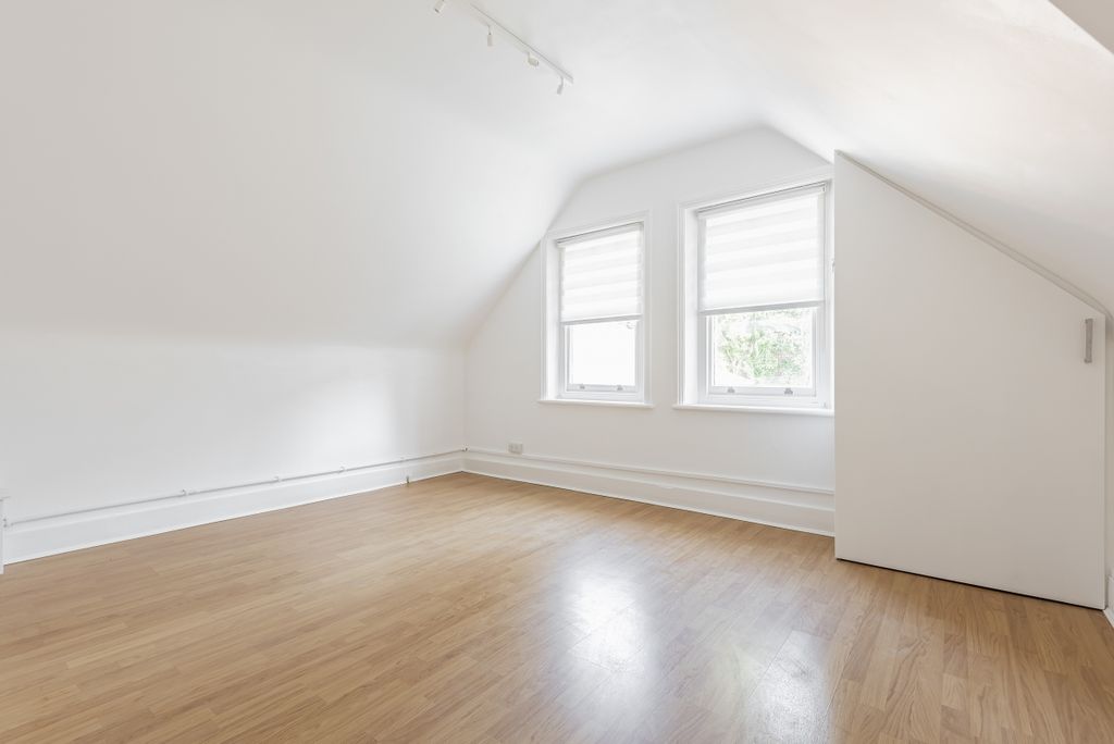 Property photo 2 of 6 650887 (2)