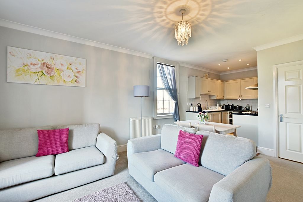 Property photo 3 of 18 Photo 1