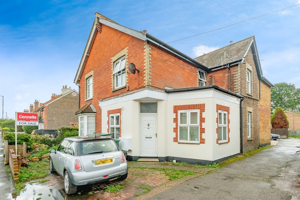 Property photo 2 of 14