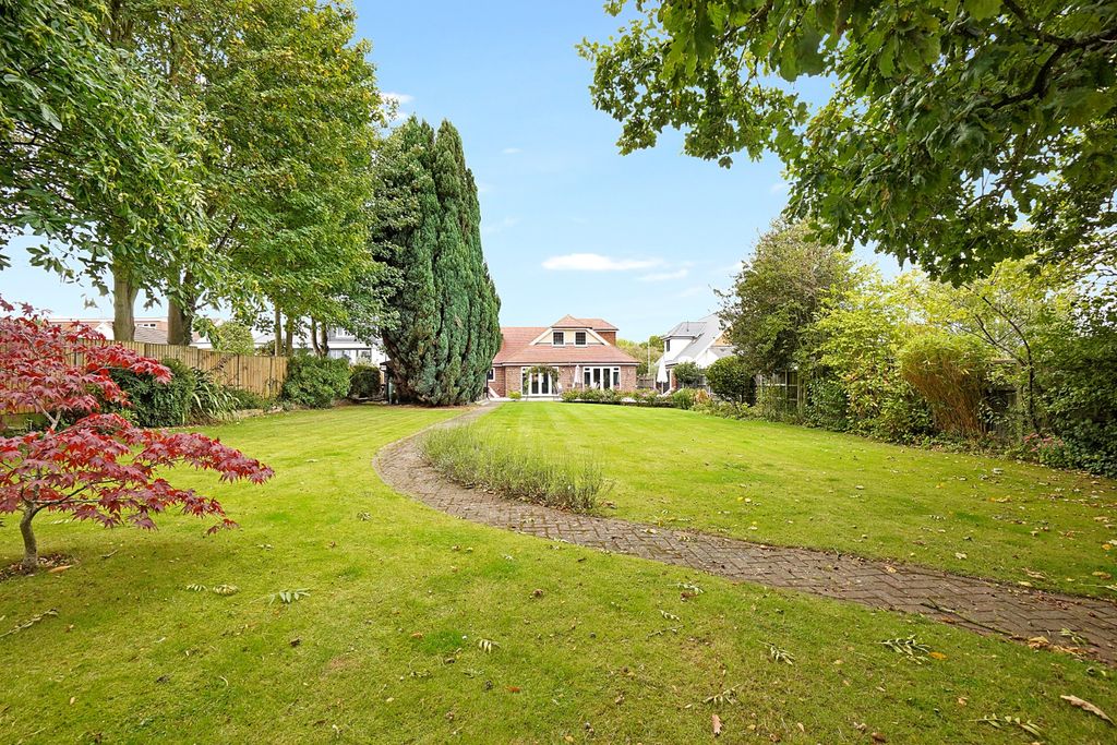 Property photo 3 of 37 1298927