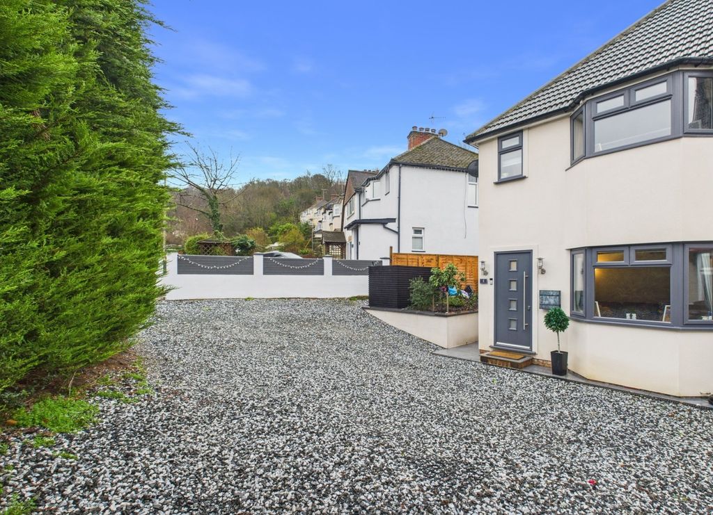 Property photo 1 of 25 Picture No. 40