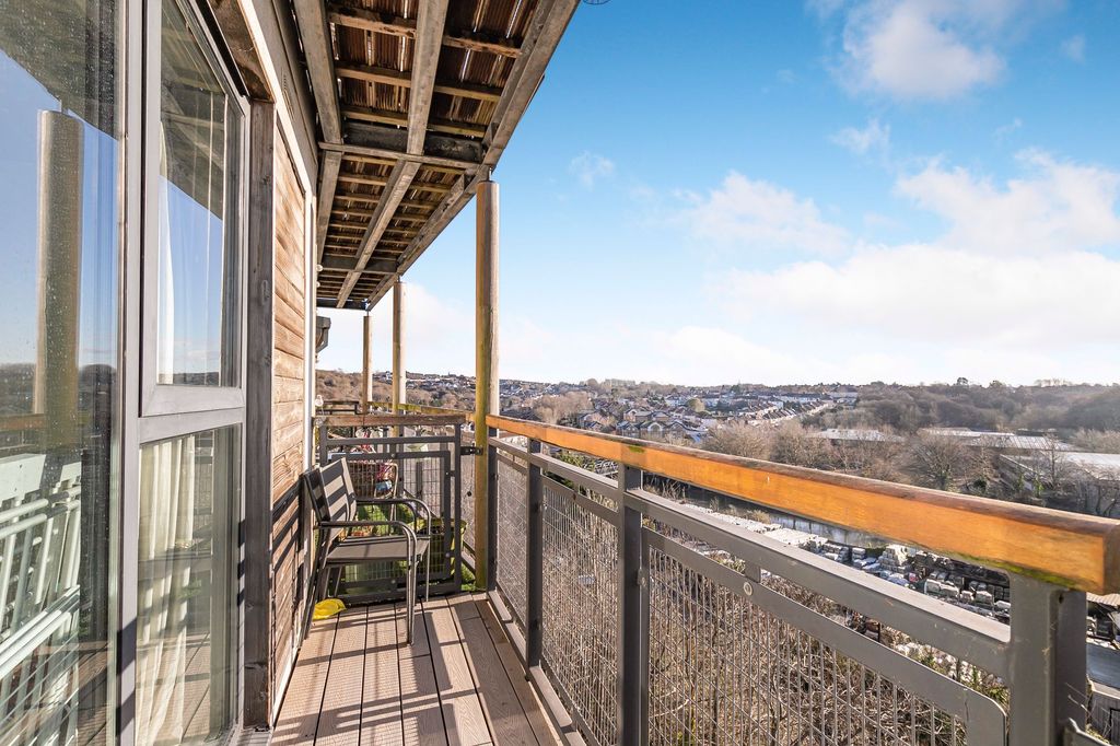 Property photo 2 of 23 Photo 3