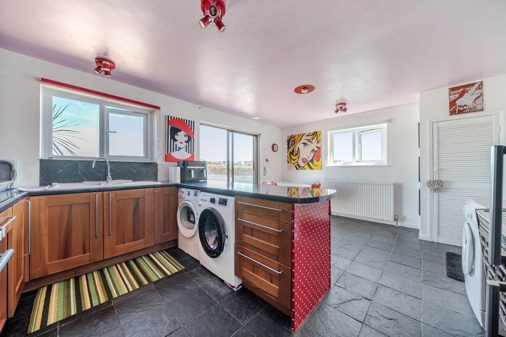 Property photo 3 of 20 1473048-8-6A4785Cfe6B28
