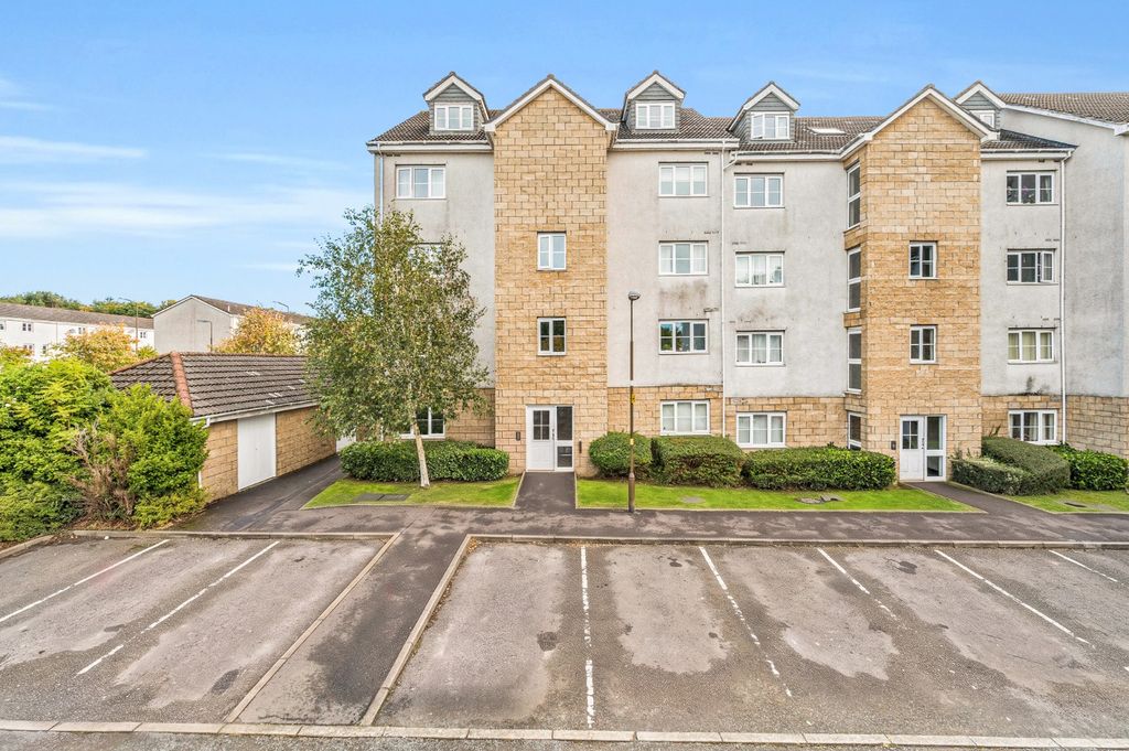 Property photo 1 of 16 5567380