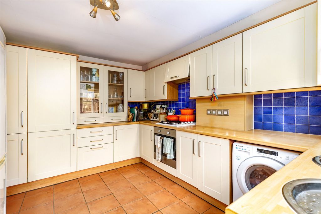 Property photo 3 of 10 Picture No. 06