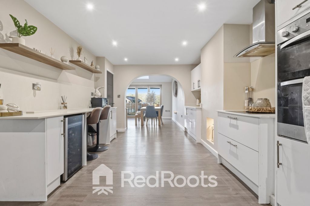 Property photo 2 of 35 4685363