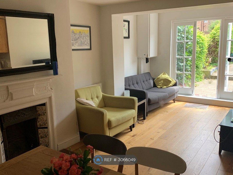 Property photo 1 of 8 Dining And Lounge Areas On Garden