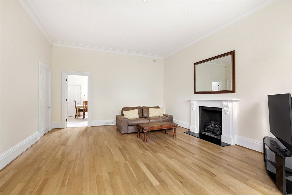 Property photo 3 of 17 Reception Room