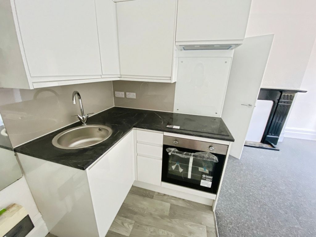Property photo 2 of 7 4218751