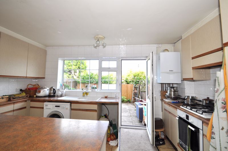 Property photo 1 of 15 Photo 11