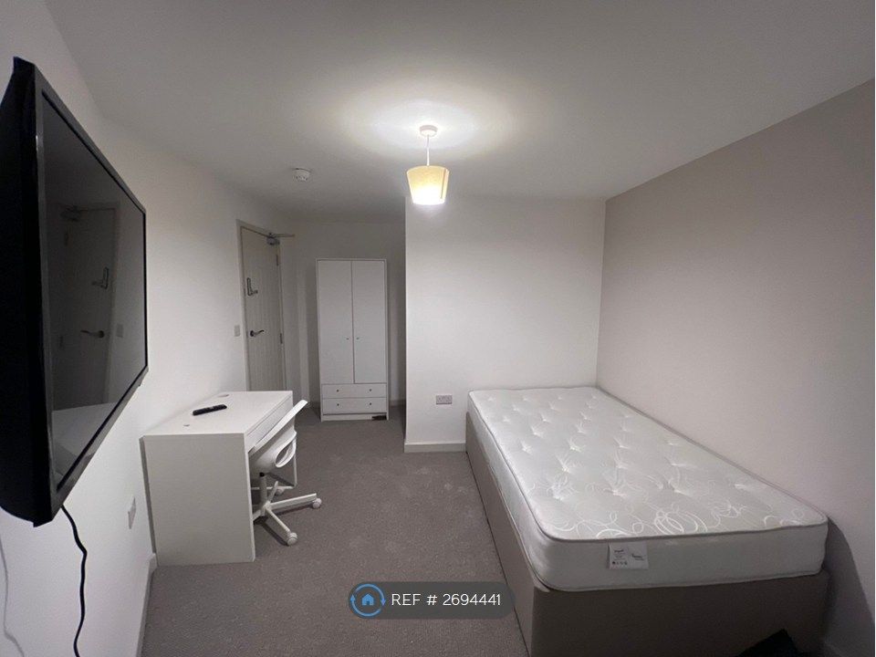 Property photo 3 of 7 Room 1