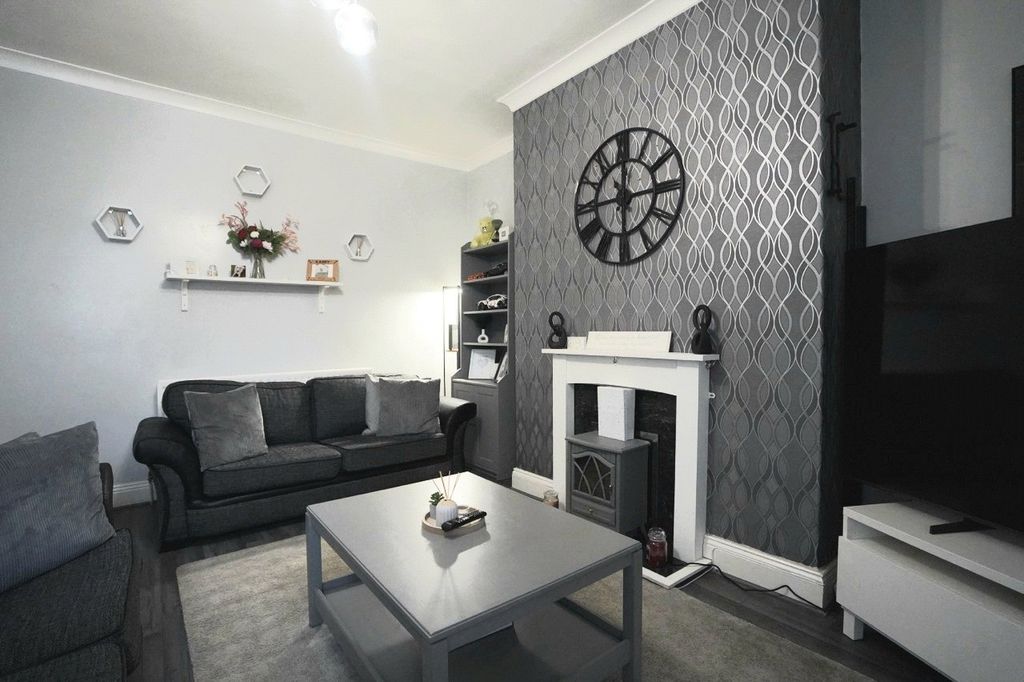 Property photo 3 of 18 Picture No. 48