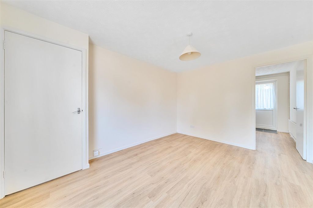 Property photo 3 of 14 Living/Dining Room