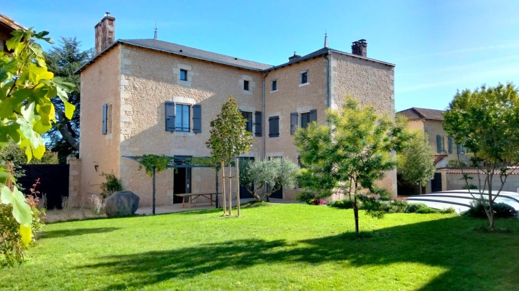 Property photo 1 of 30