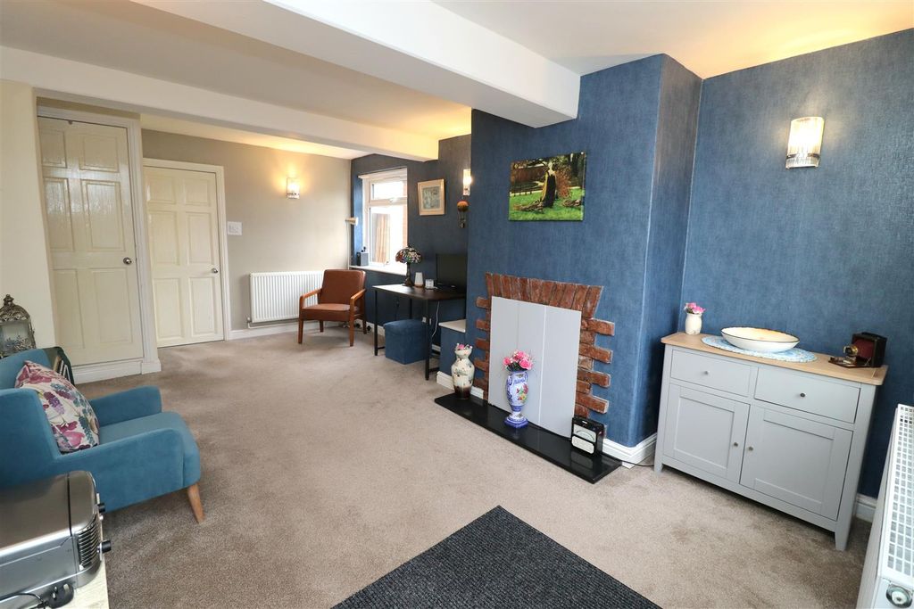 Property photo 2 of 11 Img_6284.Jpg