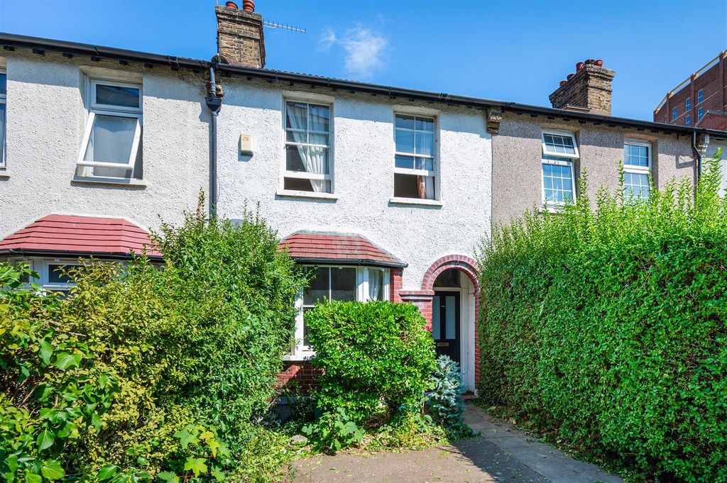 Property photo 1 of 7