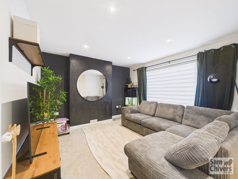 Property photo 2 of 19 Photo 6