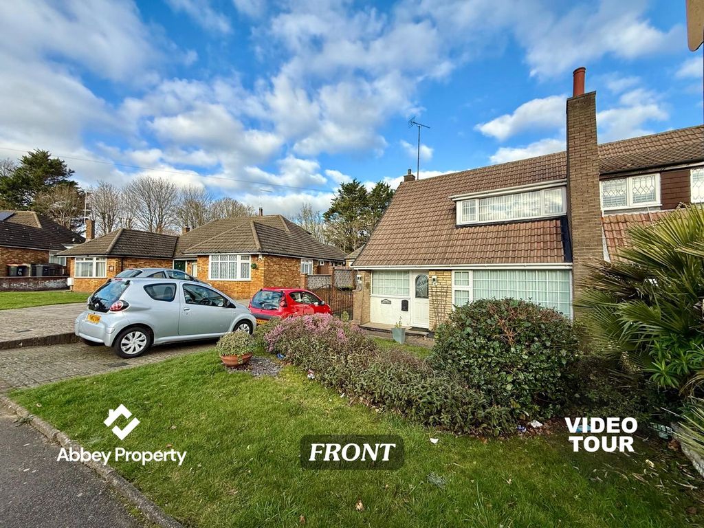 Property photo 2 of 26