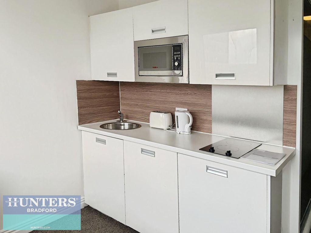 Property photo 2 of 11 B5Da9260-Pic 205.Jpg