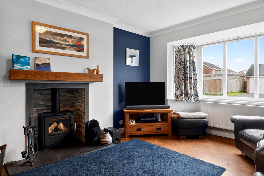 Property photo 2 of 26 Lounge