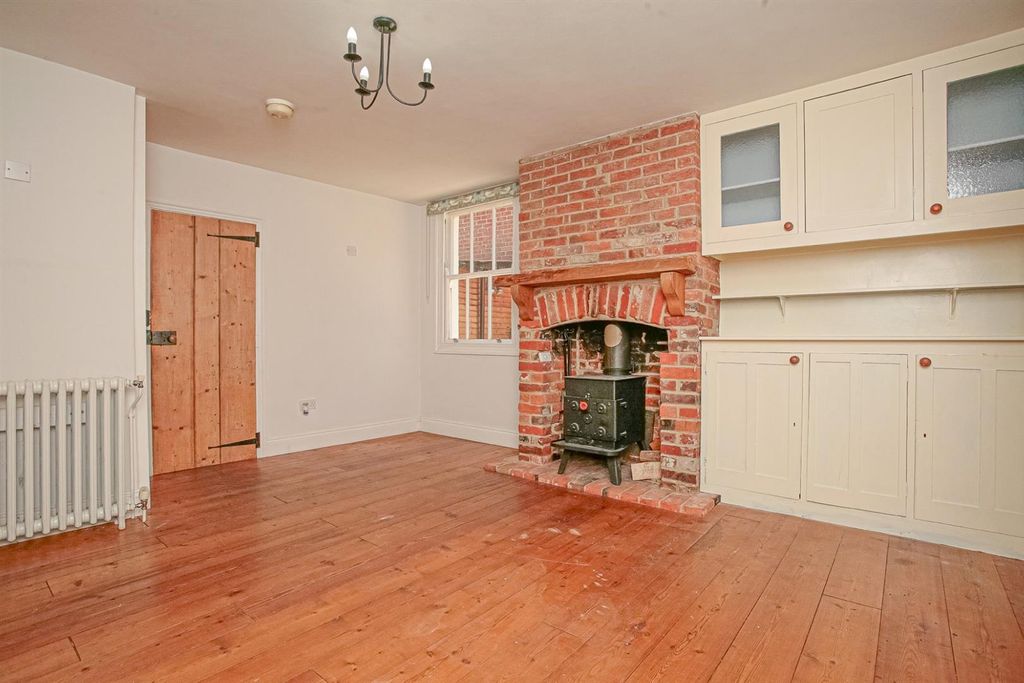 Property photo 2 of 16