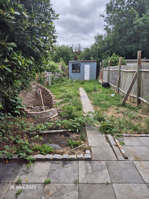 Property photo 2 of 11