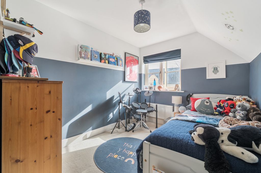 Property photo 3 of 7