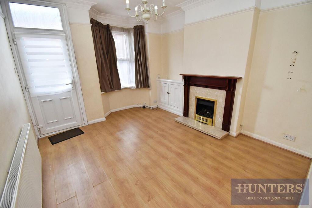 Property photo 3 of 5 Front Reception.Jpg