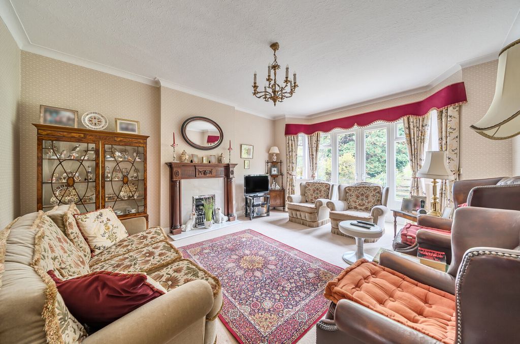 Property photo 2 of 16 1375976-8-6911d07...