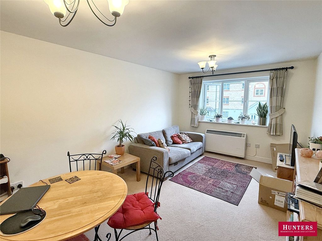 Property photo 2 of 12 Picture No. 01