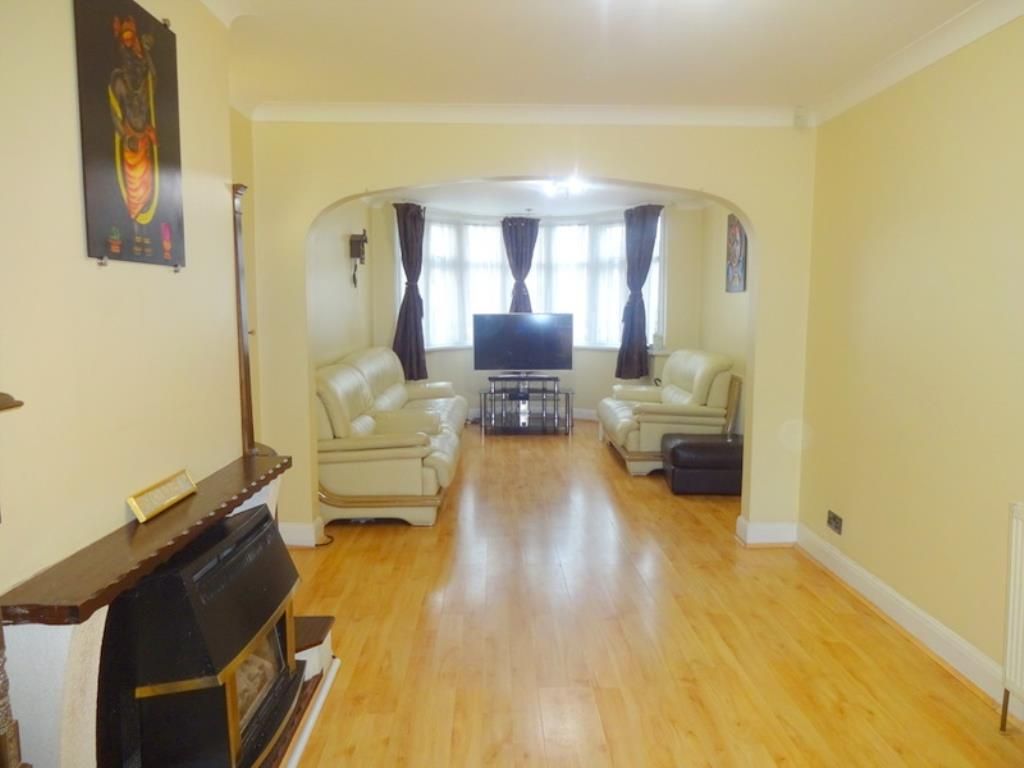 Property photo 2 of 16