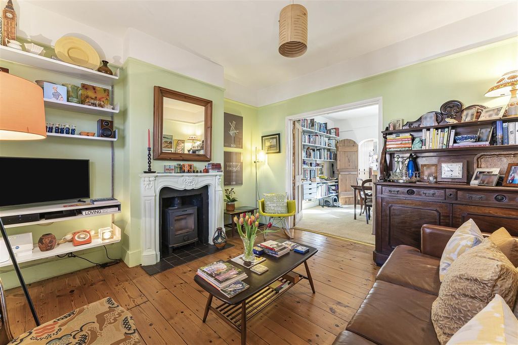 Property photo 2 of 32 2