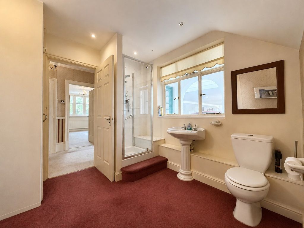 Additional image 13 of 2 bed flat for saleStrathaven 16 West Overcliff Drive, Bournemouth BH4