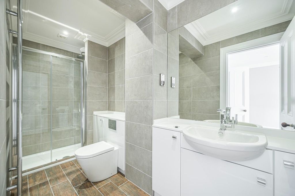 Additional image 9 of 2 bed flat for saleHoward Square, Seafront, Eastbourne BN21