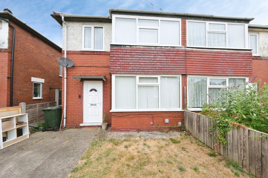 Property photo 1 of 16 Front