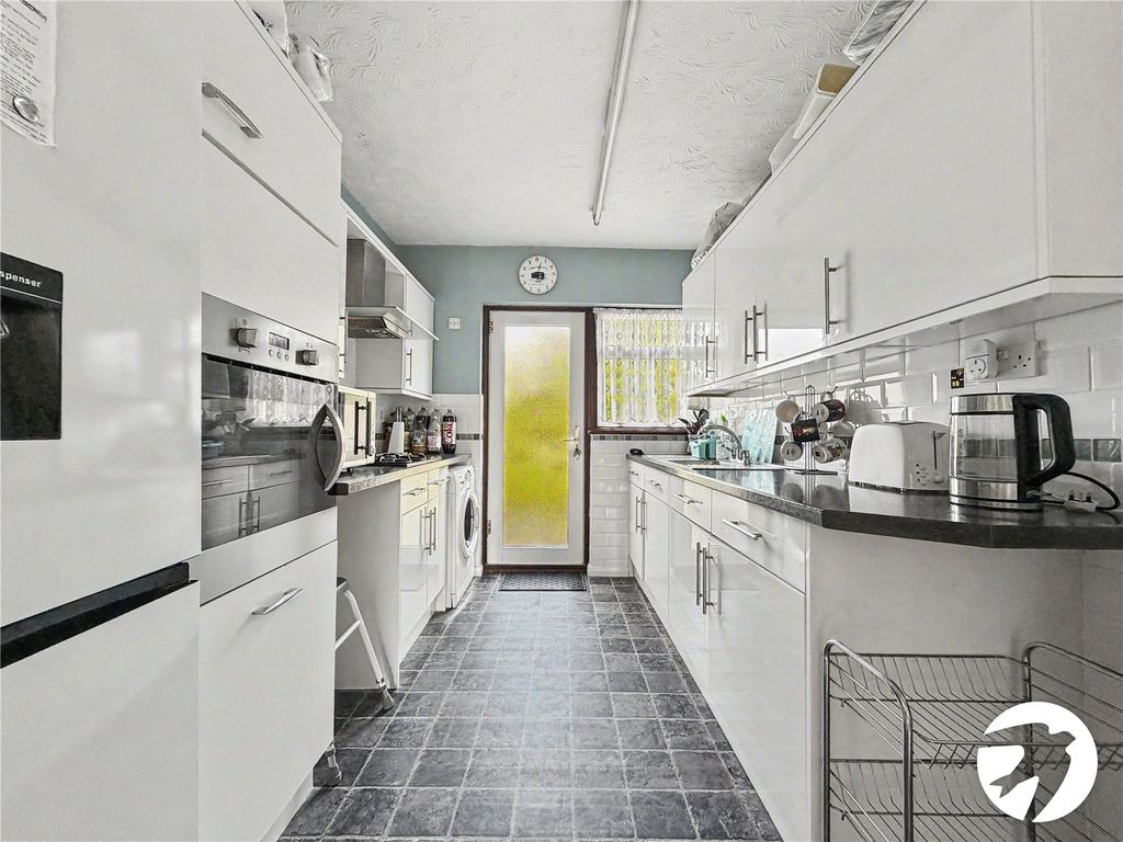 Property photo 2 of 13 Kitchen