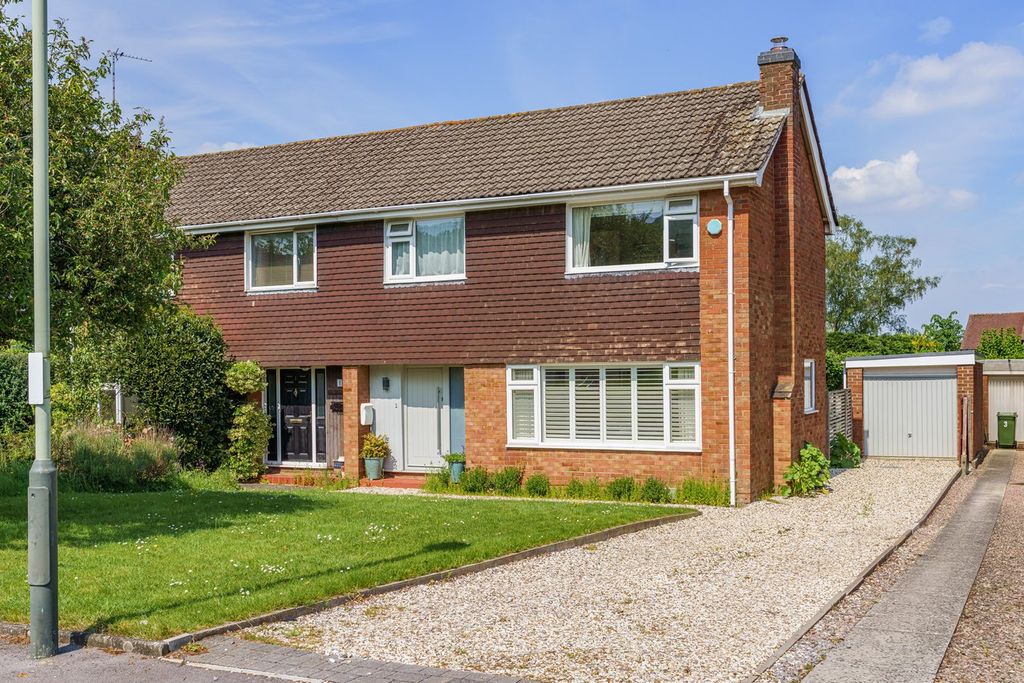 Property photo 1 of 18