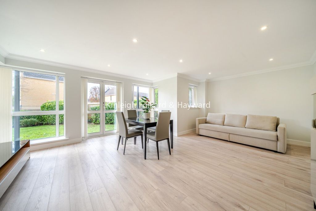 Property photo 2 of 20 Picture No. 09