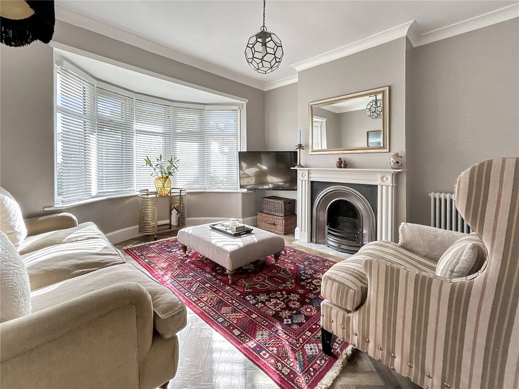 Property photo 2 of 35 Robinson Jackson